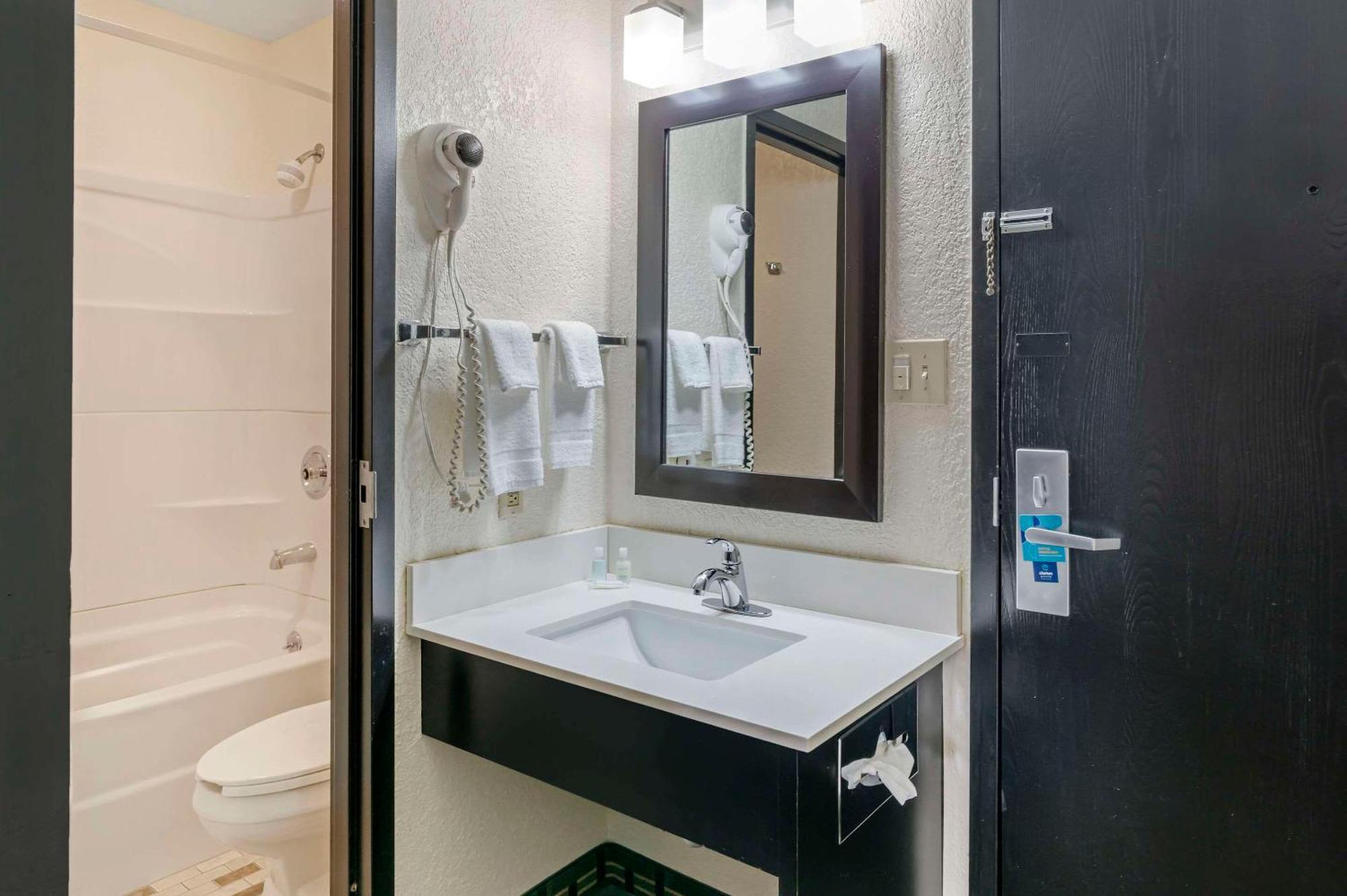 Clarion Pointe Hotel Jasper Luaran gambar